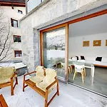 Schweizerhaus شقة