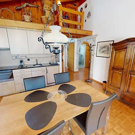 Апартаменты Schweizerhaus Малоя