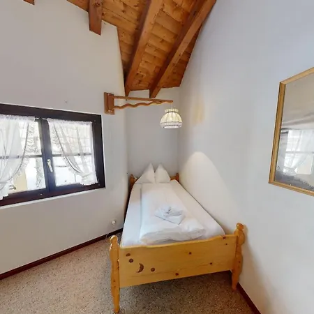 Апартаменты Schweizerhaus Малоя